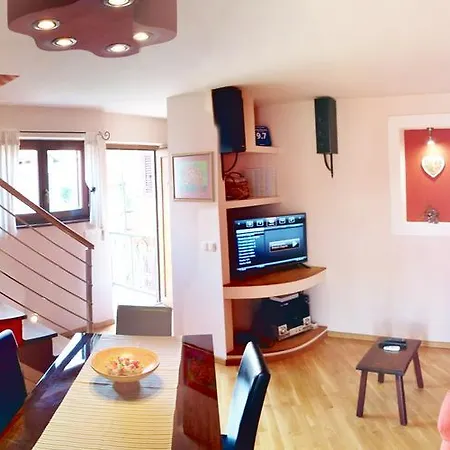 Apartment Kaleta Varos