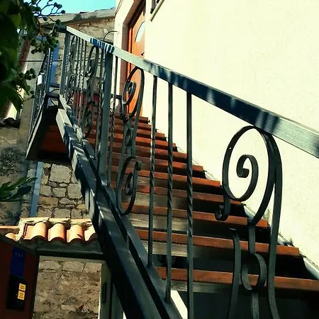 Kaleta Varos Apartment *